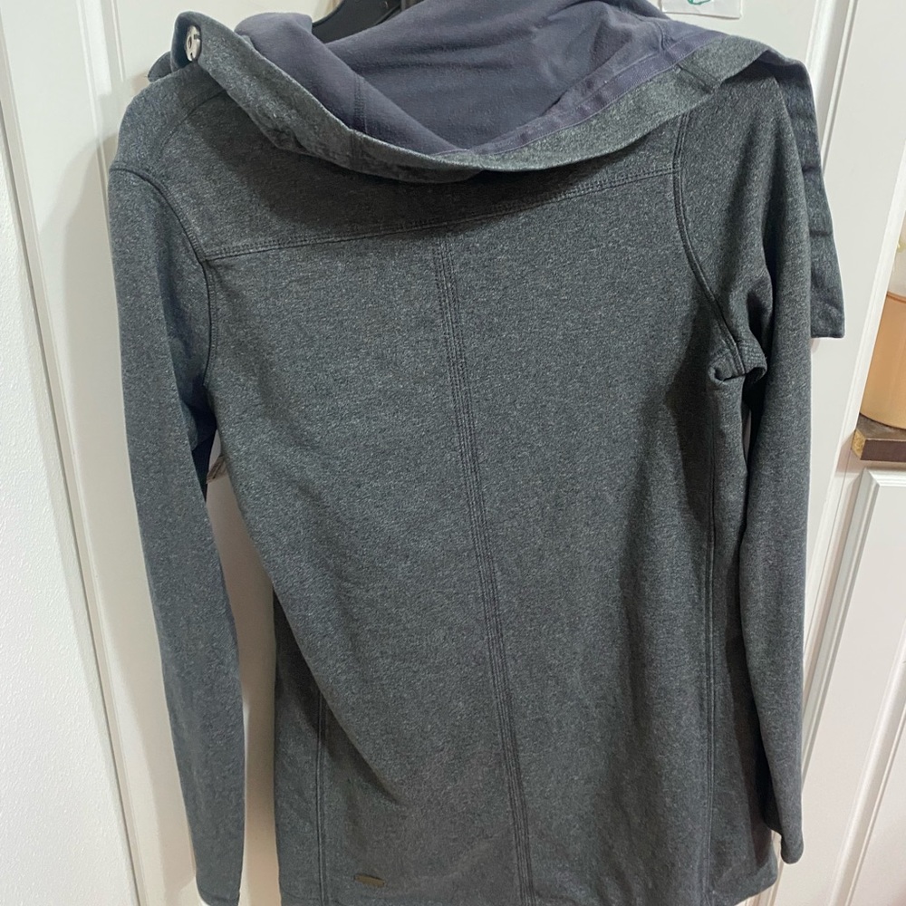 Lululemon Method Wrap Size 6 Gray - image 4